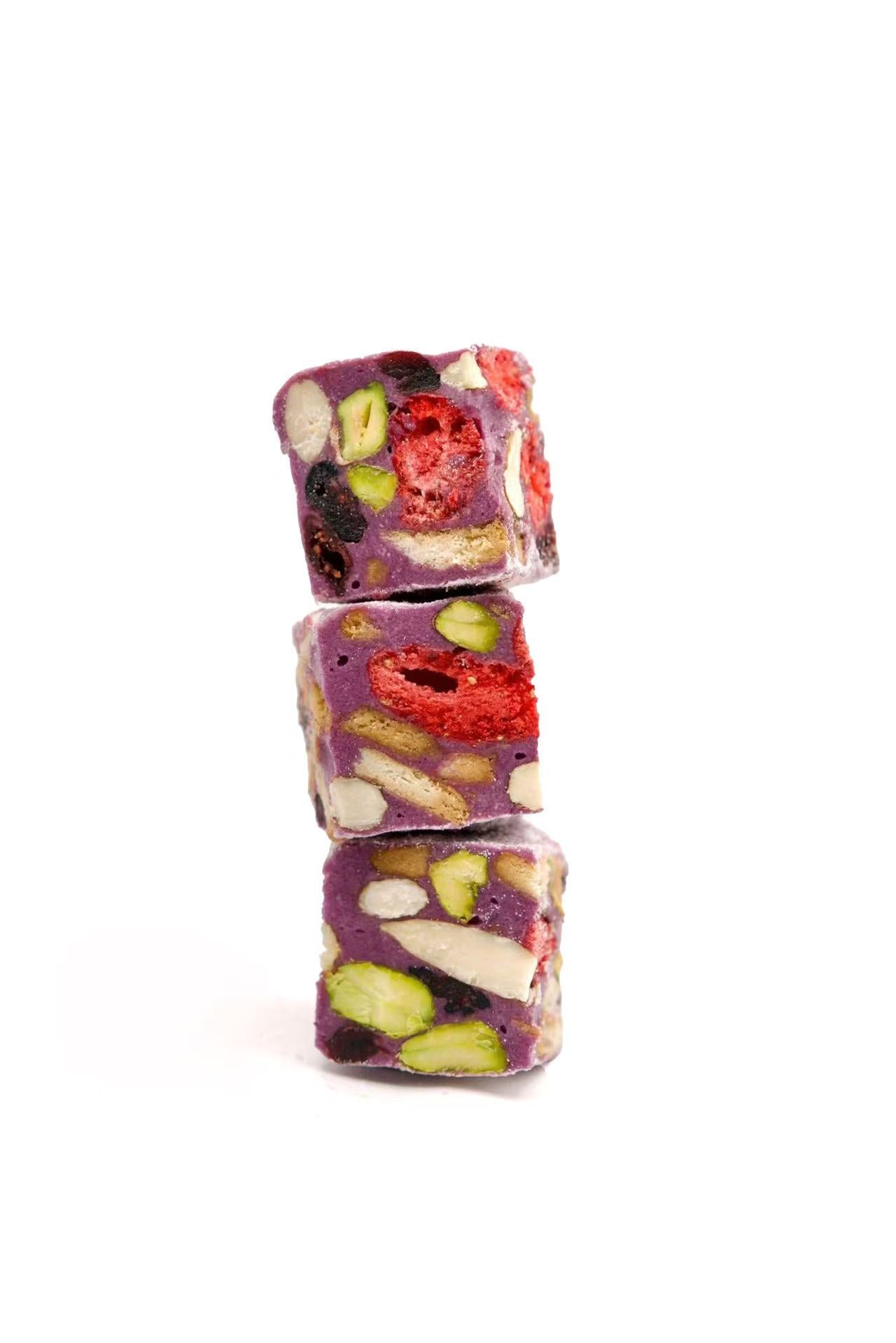 Nuts Crunch - Ube Strawberry