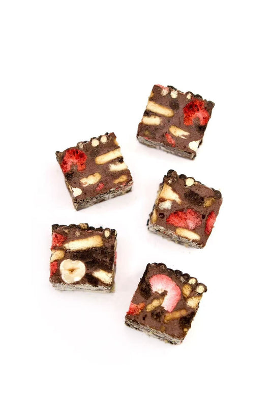 Nuts Crunch - Valrhona Chocolate Strawberry