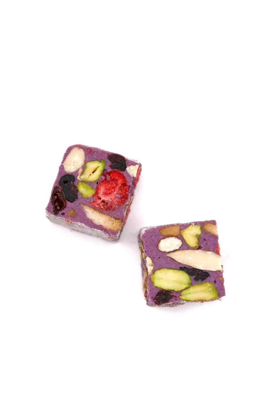 Nuts Crunch - Ube Strawberry